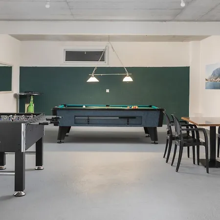 Luka * Макарска